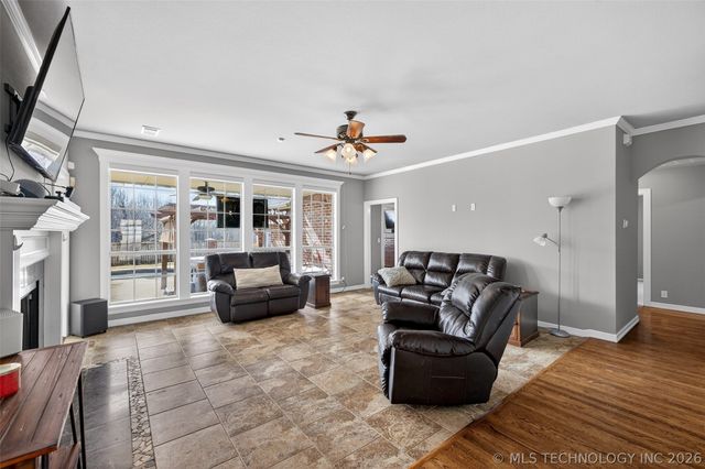 13812 E 87th Street North, Owasso, OK 74055