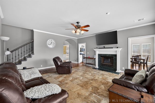 13812 E 87th Street North, Owasso, OK 74055