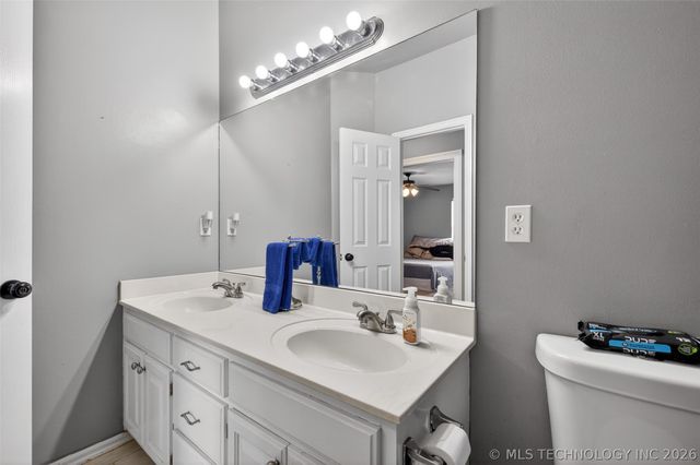 13812 E 87th Street North, Owasso, OK 74055