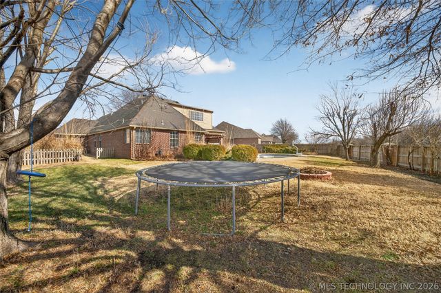 13812 E 87th Street North, Owasso, OK 74055