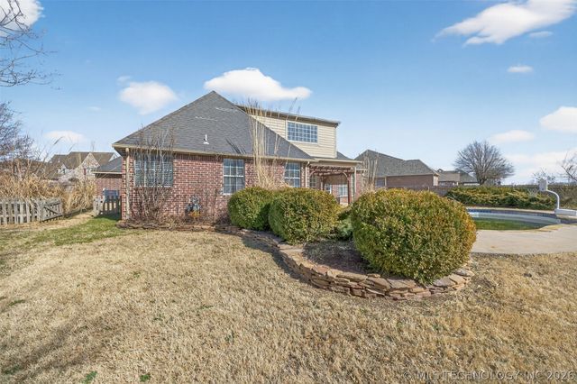 13812 E 87th Street North, Owasso, OK 74055