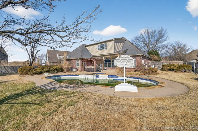 13812 E 87th Street North, Owasso, OK 74055