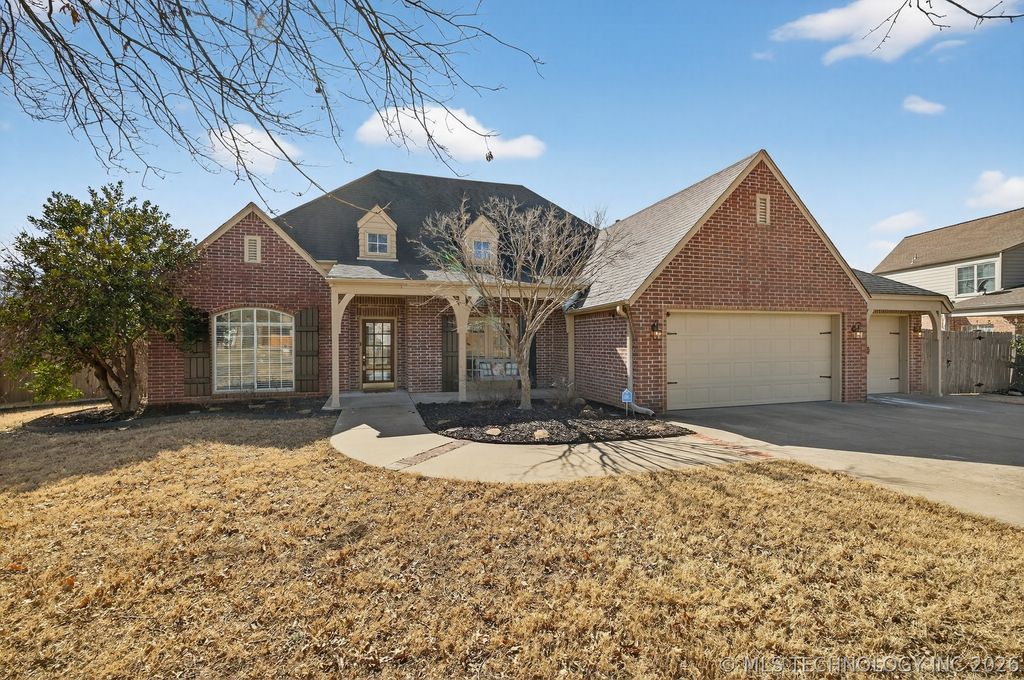 13812 E 87th Street North, Owasso, OK 74055