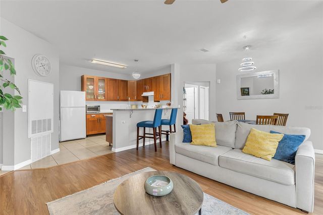 1995 ERVING CIRCLE 208, Ocoee, FL 34761