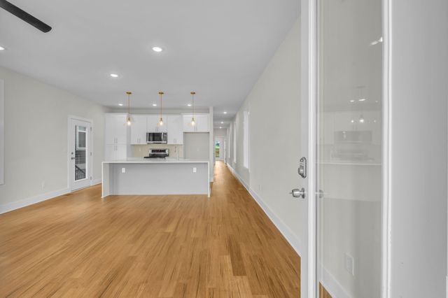 300 Prince Ave, Nashville, TN 37207