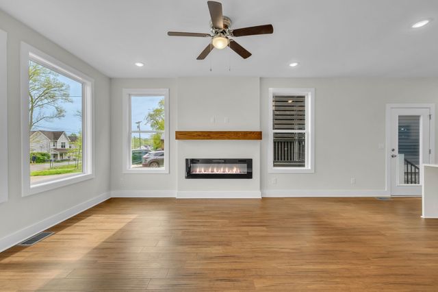 300 Prince Ave, Nashville, TN 37207