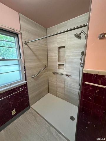 819 PARK Street, Donnellson, IA 52625