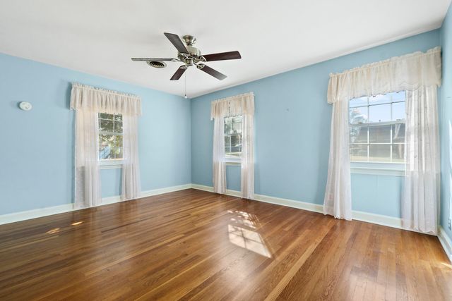 209 S Larchmont Avenue, Chattanooga, TN 37411