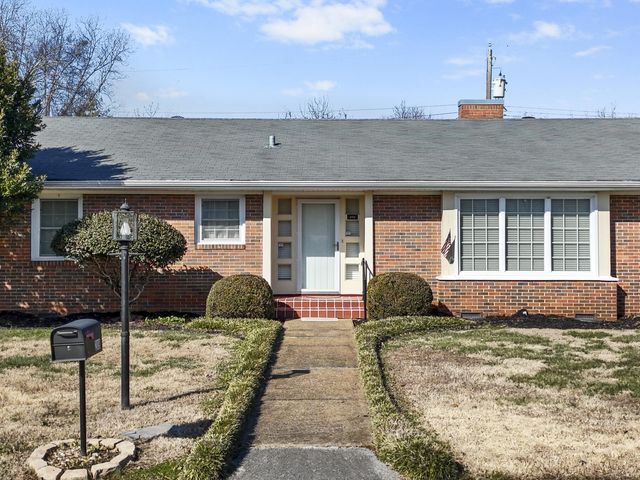 209 S Larchmont Avenue, Chattanooga, TN 37411