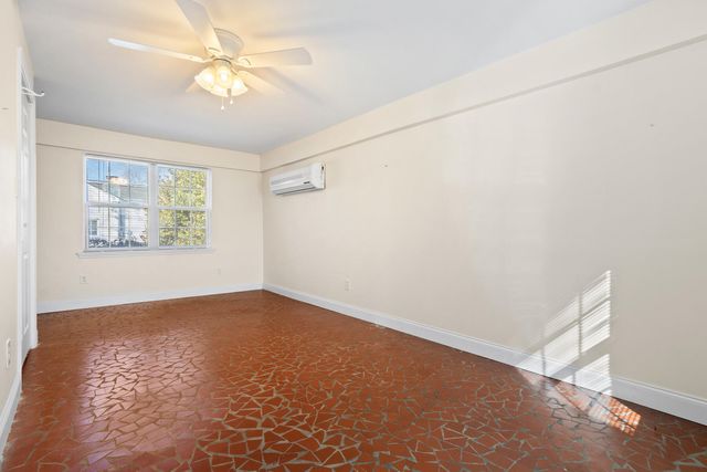 209 S Larchmont Avenue, Chattanooga, TN 37411