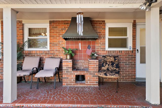 209 S Larchmont Avenue, Chattanooga, TN 37411