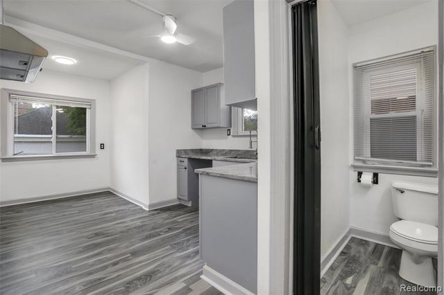 16204 Wisconsin Street, Detroit, MI 48221