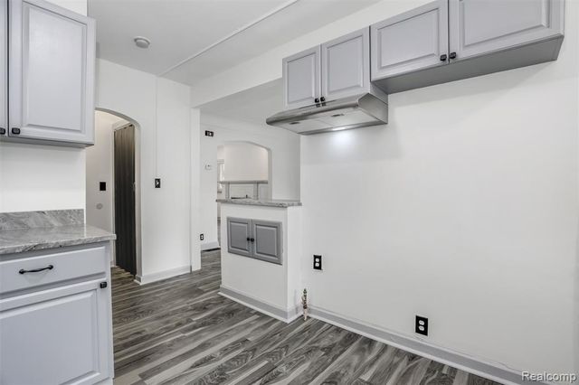 16204 Wisconsin Street, Detroit, MI 48221