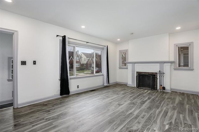 16204 Wisconsin Street, Detroit, MI 48221