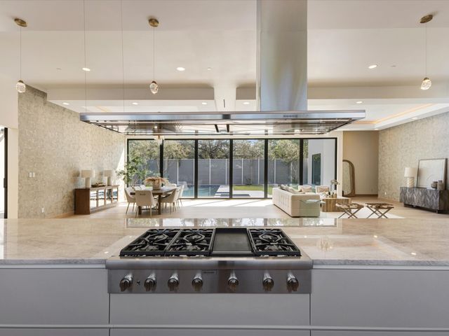 6218 Walnut Hill Lane, Dallas, TX 75230