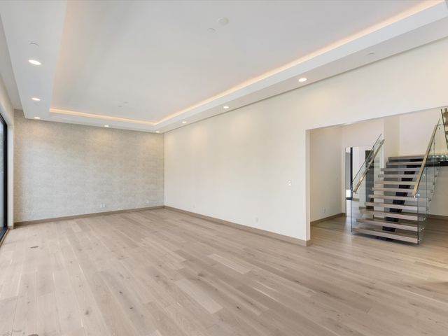 6218 Walnut Hill Lane, Dallas, TX 75230