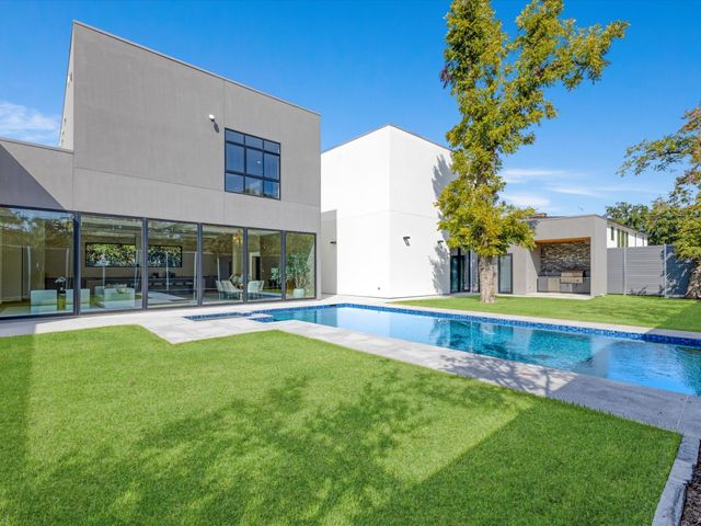 6218 Walnut Hill Lane, Dallas, TX 75230