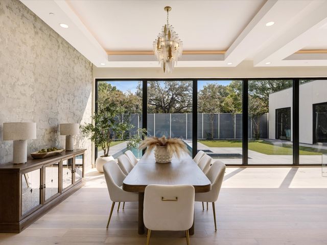 6218 Walnut Hill Lane, Dallas, TX 75230