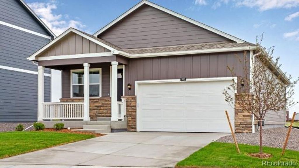 1404 Uphill Street, Lochbuie, CO 80603