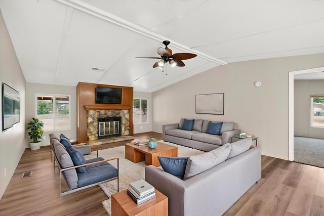 5801 Evans Road SW, Albuquerque, NM 87105