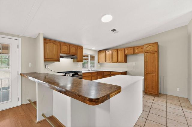 5801 Evans Road SW, Albuquerque, NM 87105