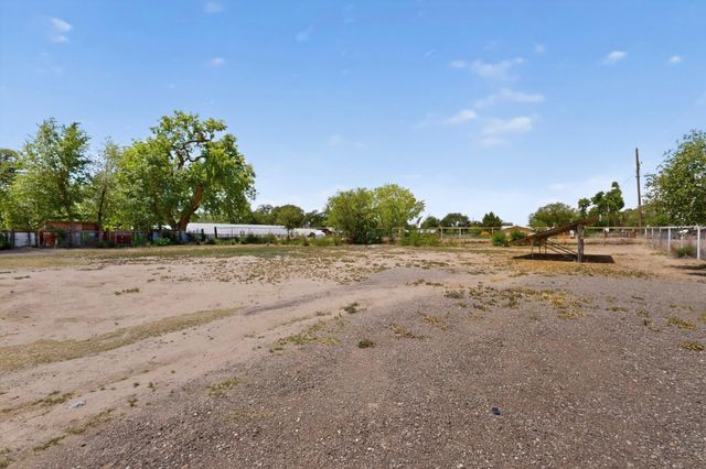 5801 Evans Road SW, Albuquerque, NM 87105