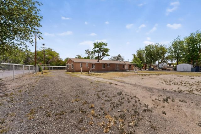5801 Evans Road SW, Albuquerque, NM 87105