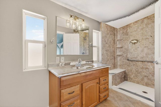 5801 Evans Road SW, Albuquerque, NM 87105