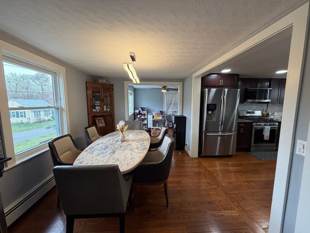 14 Elmwood Dr, Northborough, MA 01532