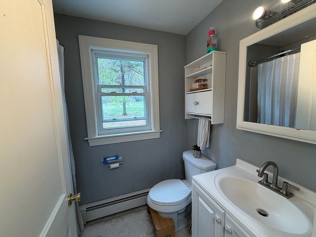 14 Elmwood Dr, Northborough, MA 01532