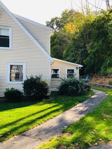 14 Elmwood Dr, Northborough, MA 01532