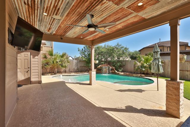 20818 Mystic Stone Drive, Tomball, TX 77375