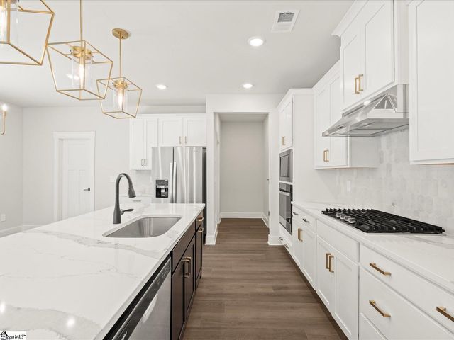 516 Hadlow Street, Greer, SC 29651