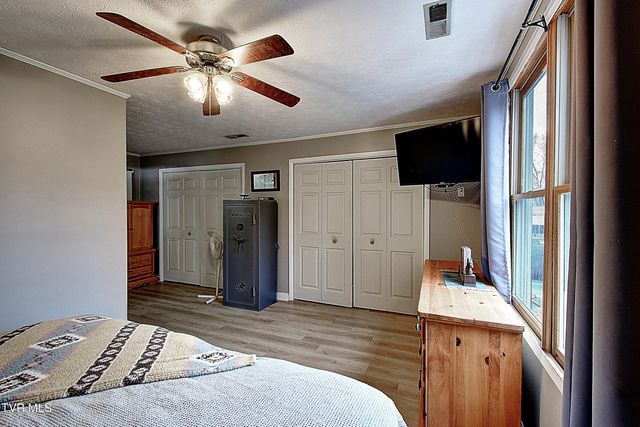 150 Little Stoney Creek Road, Elizabethton, TN 37643