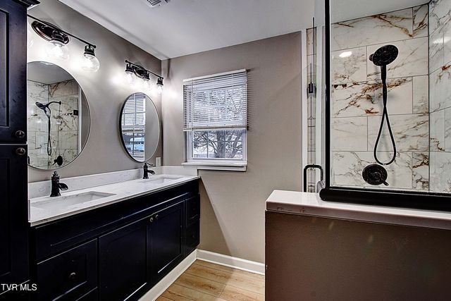 150 Little Stoney Creek Road, Elizabethton, TN 37643