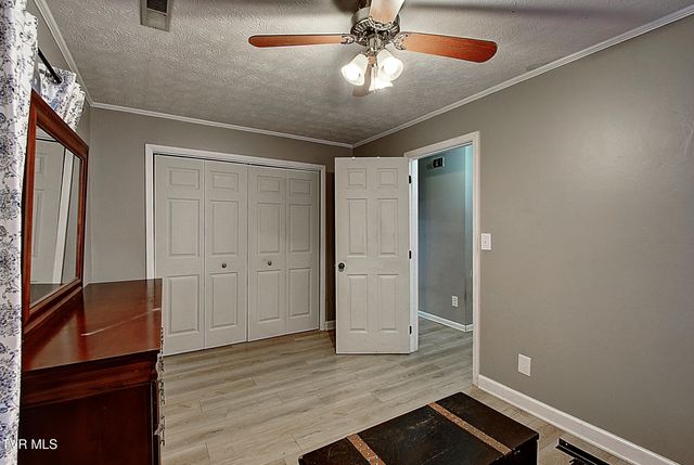 150 Little Stoney Creek Road, Elizabethton, TN 37643