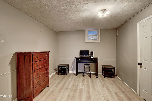 150 Little Stoney Creek Road, Elizabethton, TN 37643