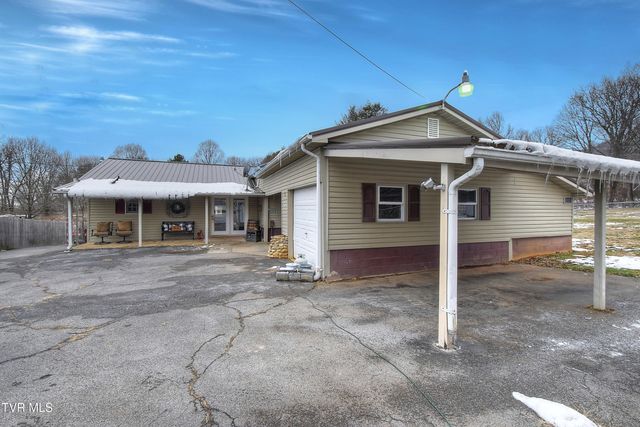 150 Little Stoney Creek Road, Elizabethton, TN 37643