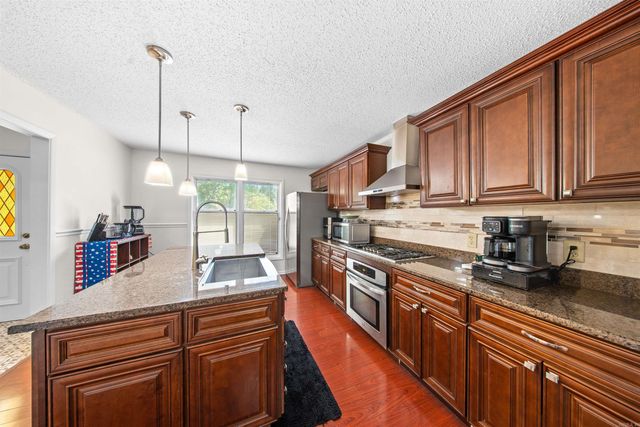 1 Dove Creek Circle, North Little Rock, AR 72116