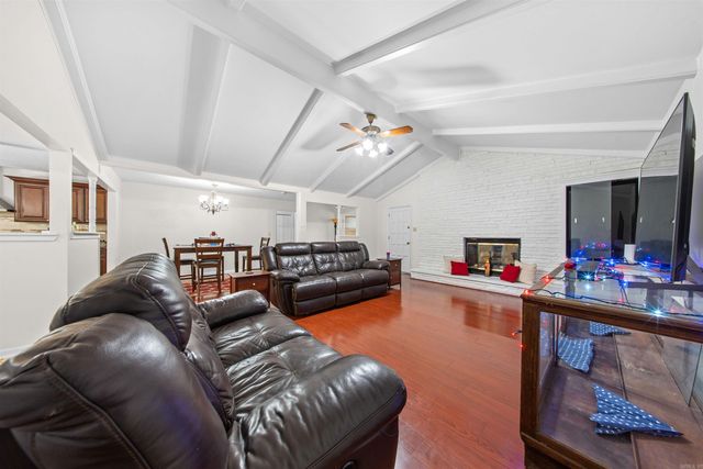 1 Dove Creek Circle, North Little Rock, AR 72116