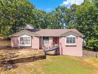 1 Dove Creek Circle, North Little Rock, AR 72116