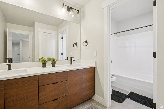 10956 S COASTAL DUNE DR, South Jordan, UT 84009