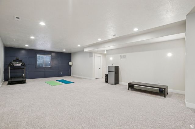 10956 S COASTAL DUNE DR, South Jordan, UT 84009