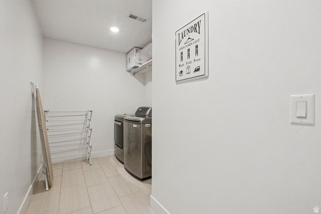 10956 S COASTAL DUNE DR, South Jordan, UT 84009