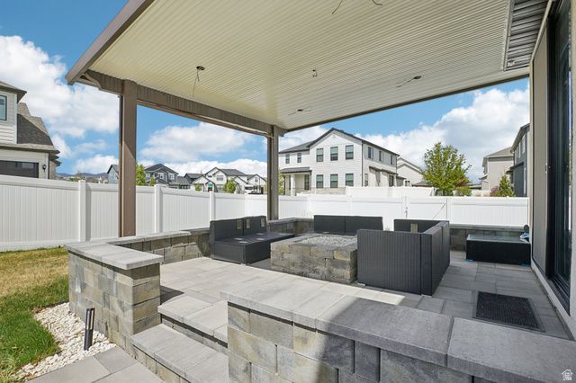 10956 S COASTAL DUNE DR, South Jordan, UT 84009