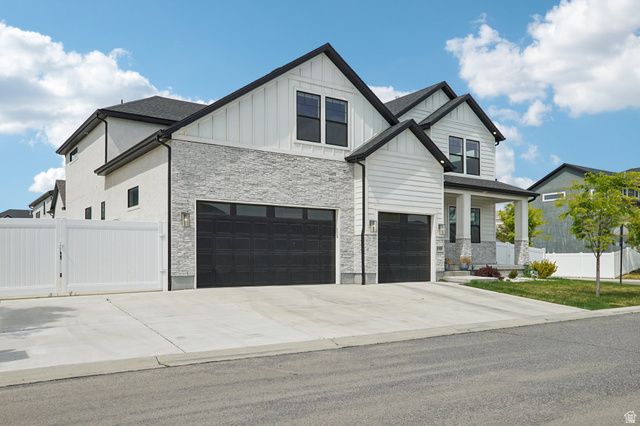 10956 S COASTAL DUNE DR, South Jordan, UT 84009