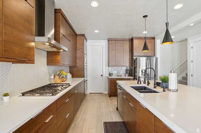 10956 S COASTAL DUNE DR, South Jordan, UT 84009