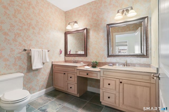 158 Kyles Way 158, Shelton, CT 06484