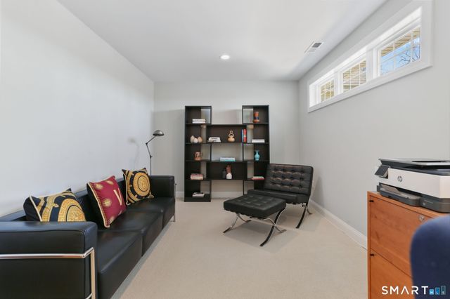 158 Kyles Way 158, Shelton, CT 06484