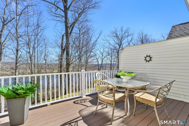 158 Kyles Way 158, Shelton, CT 06484